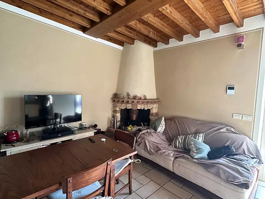 Immagine 7 di Appartamento in affitto  a Lucca