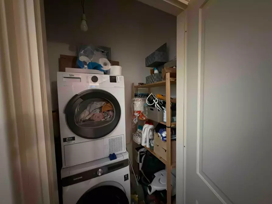 Immagine 18 di Appartamento in affitto  a Lucca