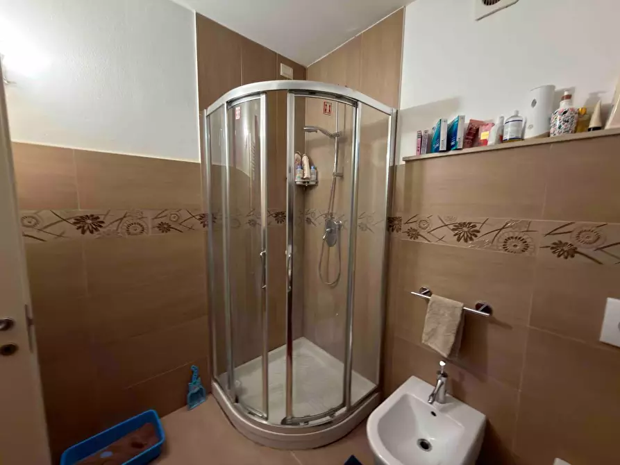 Immagine 15 di Appartamento in affitto  a Lucca