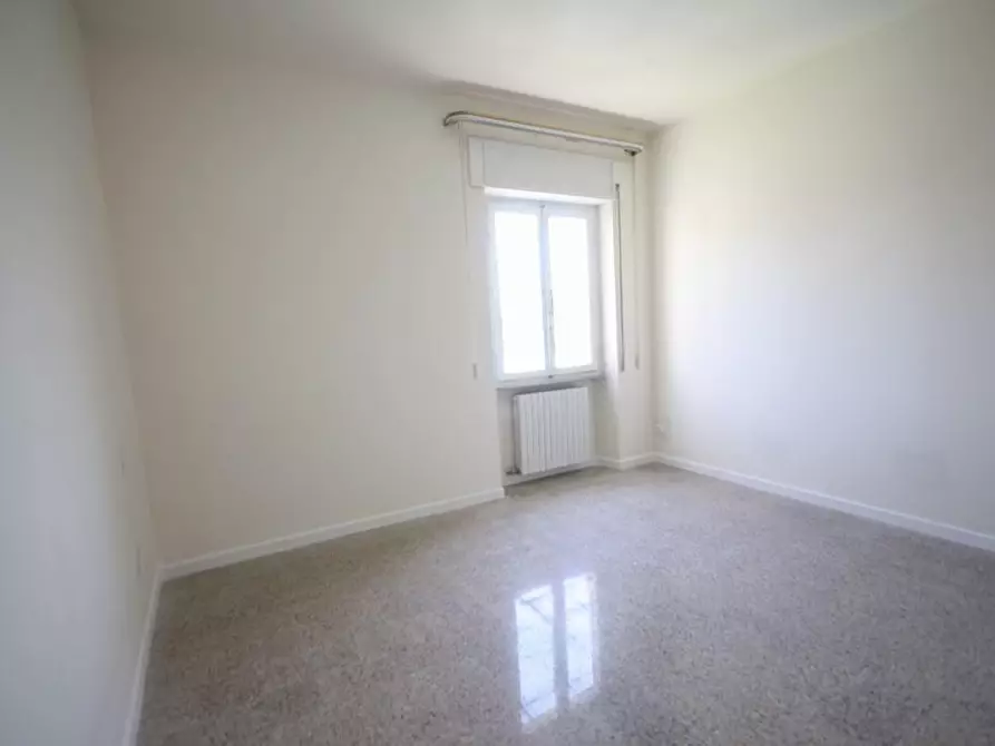 Immagine 27 di Appartamento in affitto  a Lucca