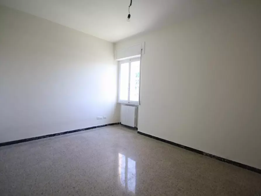 Immagine 31 di Appartamento in affitto  a Lucca