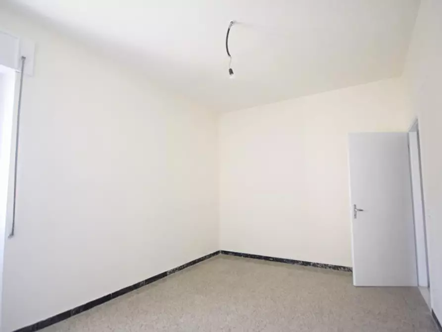 Immagine 34 di Appartamento in affitto  a Lucca