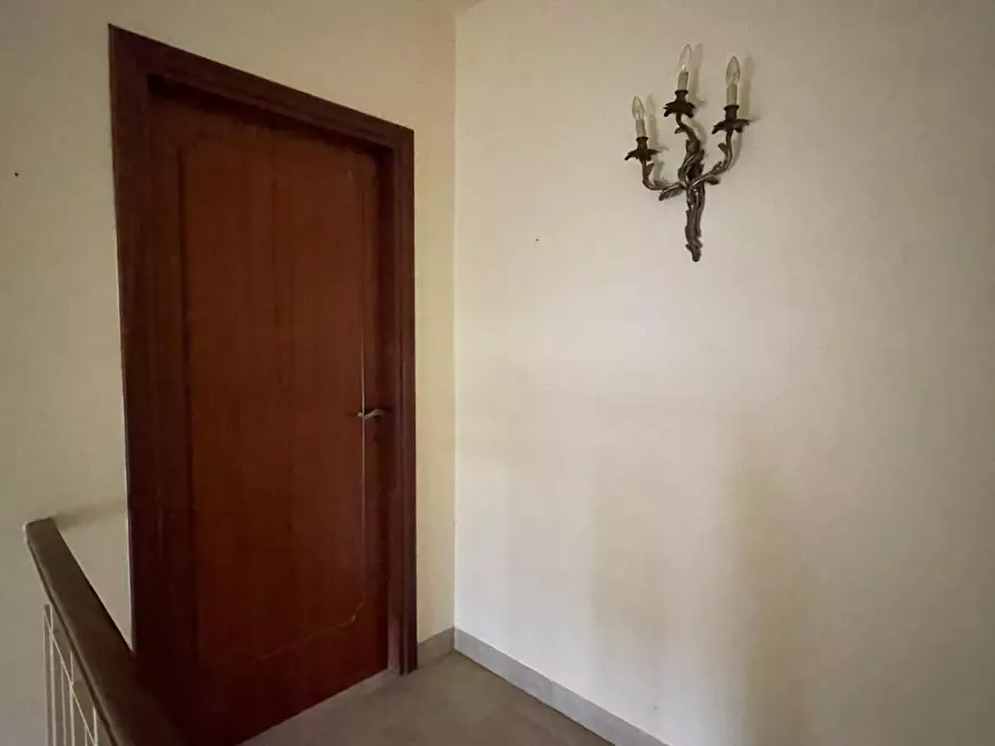 Immagine 12 di Appartamento in affitto  a Lucca