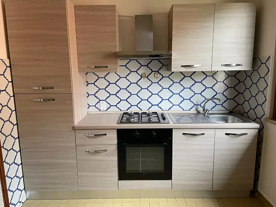 Immagine 5 di Appartamento in affitto  a Lucca