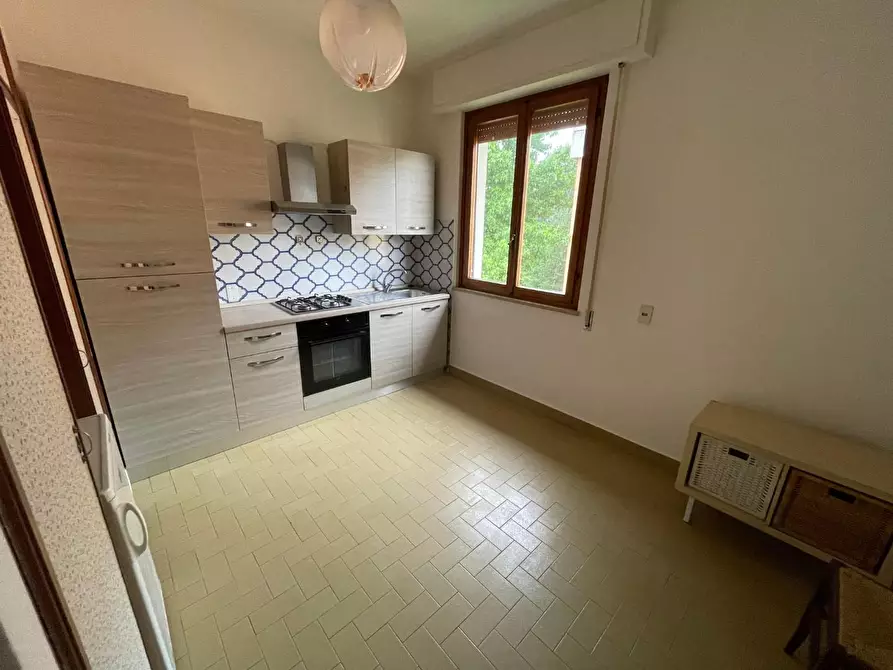 Immagine 4 di Appartamento in affitto  a Lucca