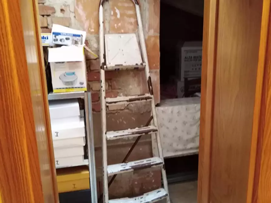 Immagine 25 di Villa in vendita  a San Miniato