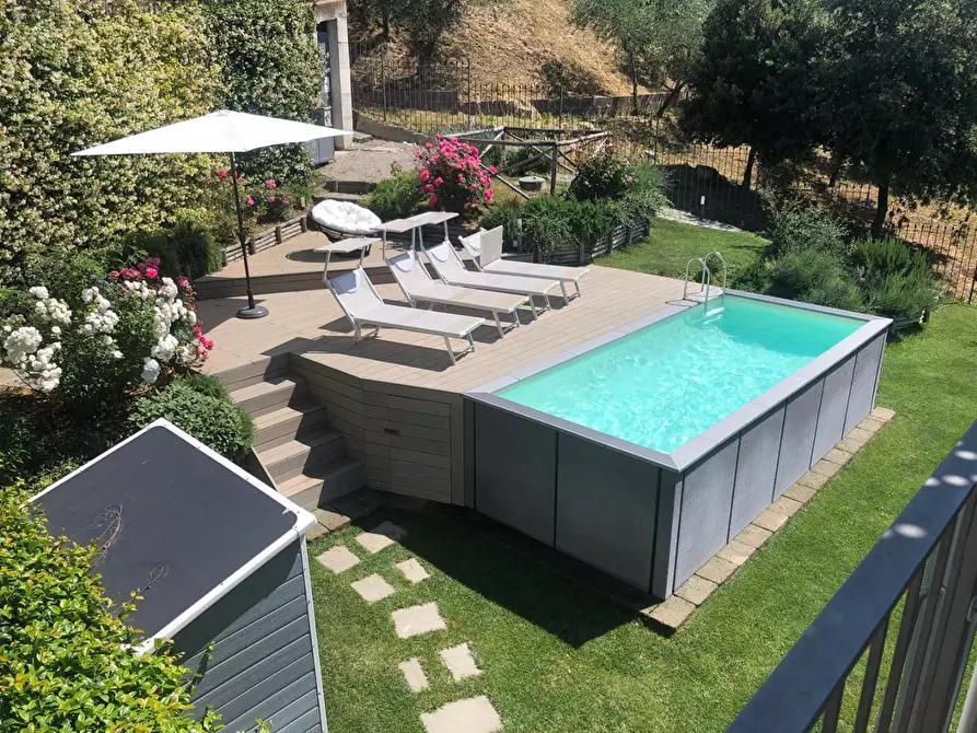 Immagine 13 di Porzione di casa in vendita  a Poggibonsi