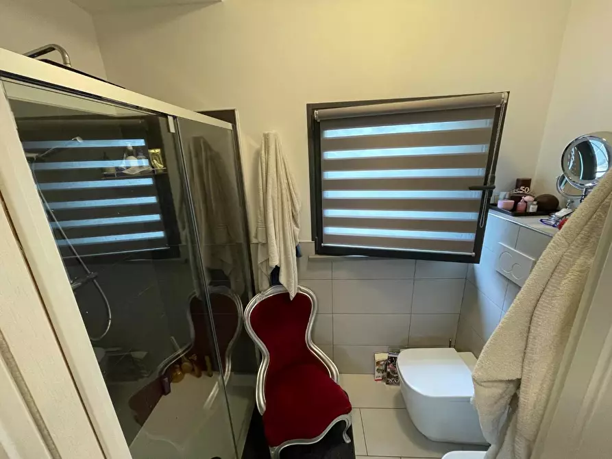 Immagine 12 di Porzione di casa in vendita  a Poggibonsi