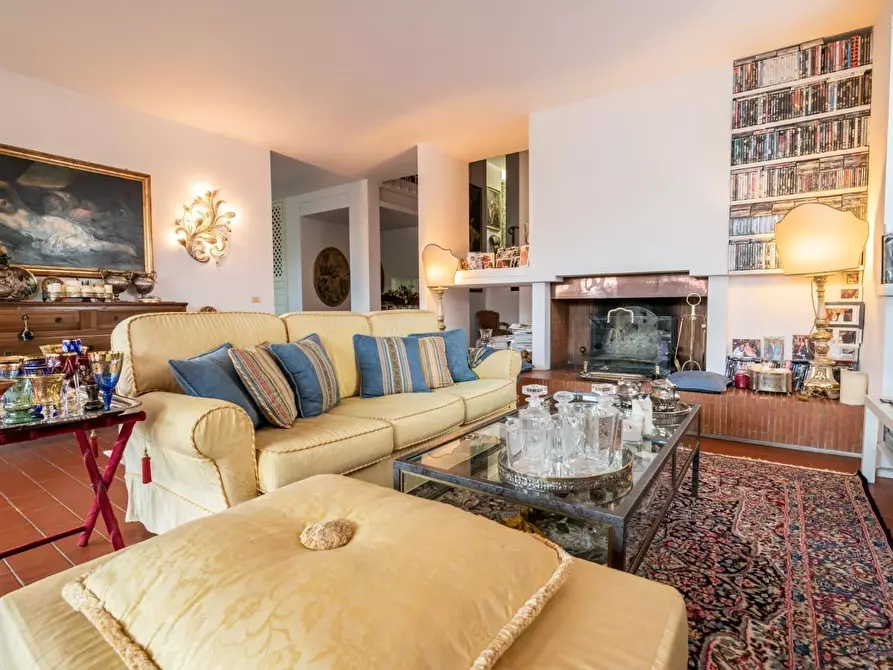 Immagine 4 di Villa in vendita  a Ponsacco