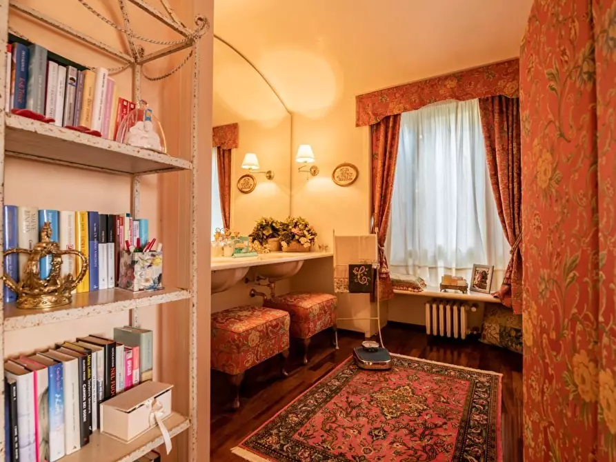 Immagine 11 di Villa in vendita  a Ponsacco