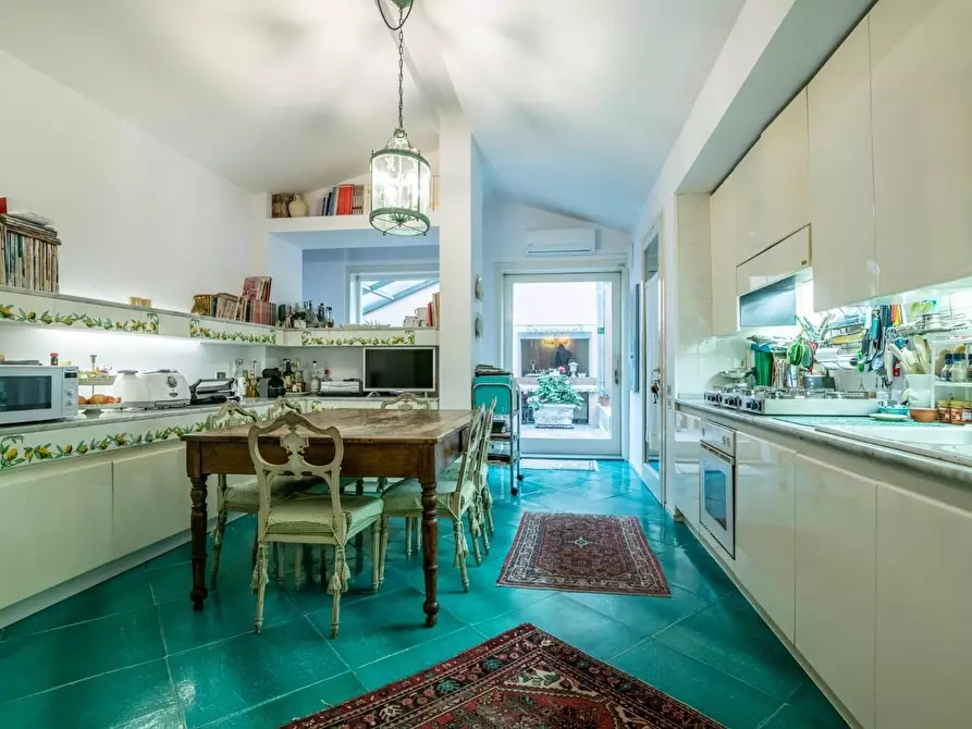 Immagine 7 di Villa in vendita  a Ponsacco