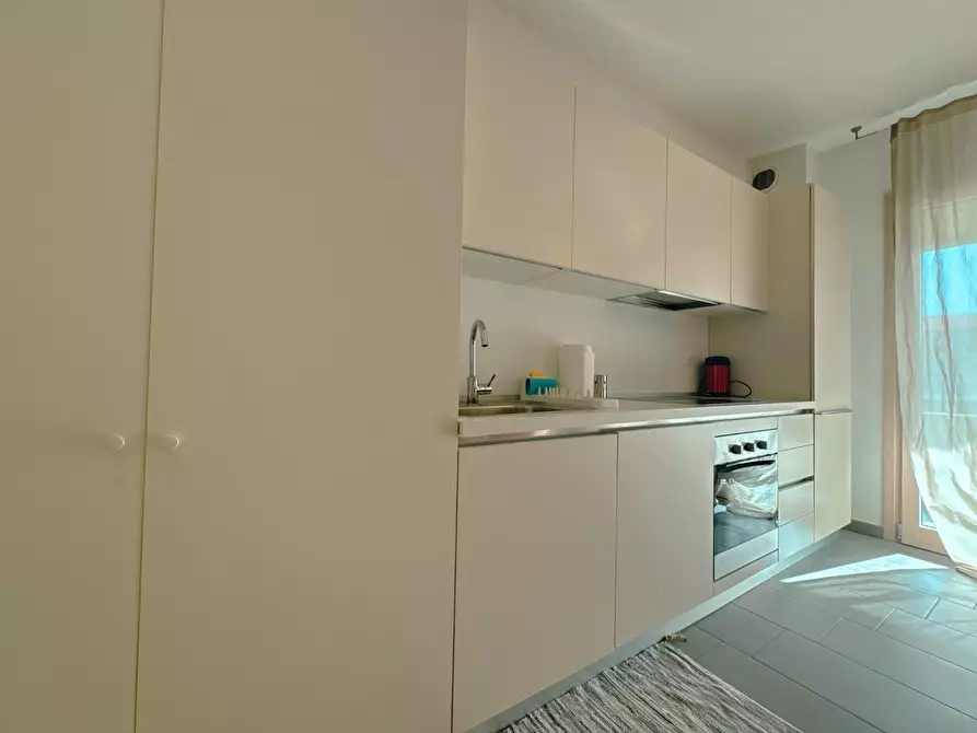 Immagine 6 di Appartamento in affitto  a Pisa