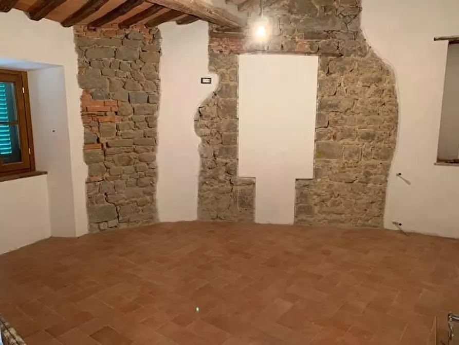 Immagine 16 di Terratetto in vendita  a Massa E Cozzile