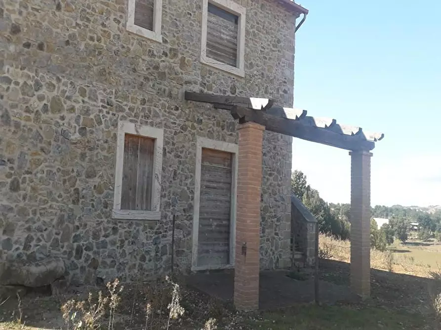 Immagine 7 di Rustico / casale in vendita  a Manciano