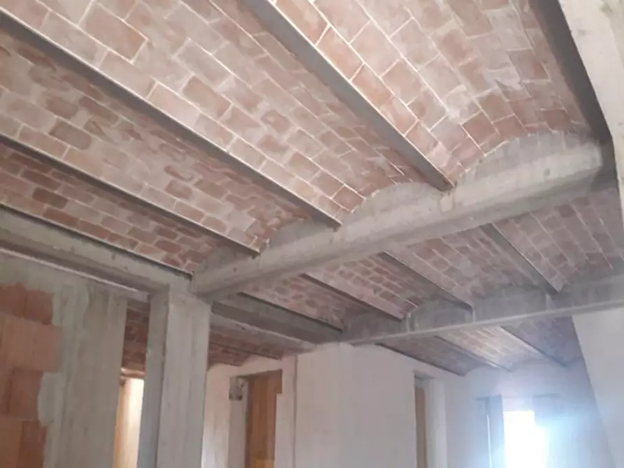 Immagine 18 di Rustico / casale in vendita  a Manciano