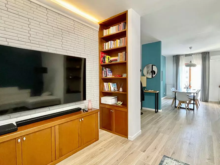 Immagine 3 di Appartamento in vendita  a Santa Maria A Monte