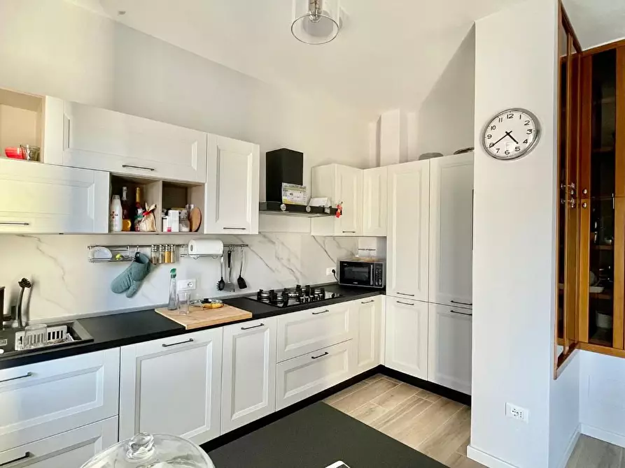 Immagine 10 di Appartamento in vendita  a Santa Maria A Monte