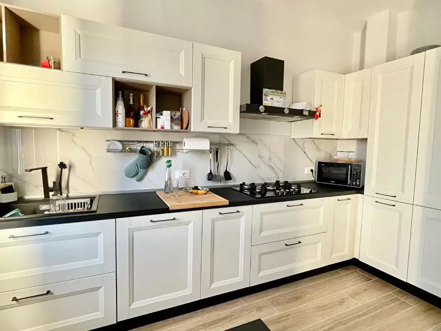 Immagine 11 di Appartamento in vendita  a Santa Maria A Monte