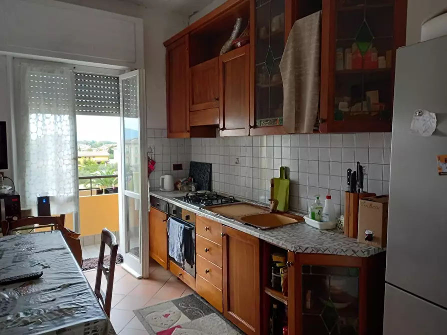 Immagine 7 di Appartamento in vendita  a Carrara