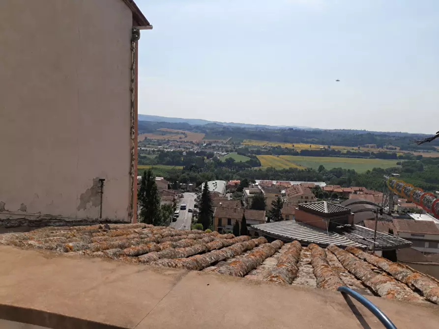 Immagine 2 di Appartamento in vendita  a Peccioli