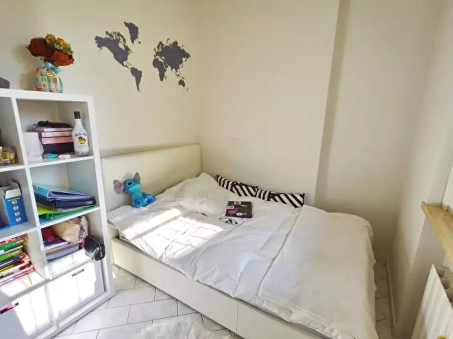 Immagine 9 di Appartamento in vendita  a Montignoso