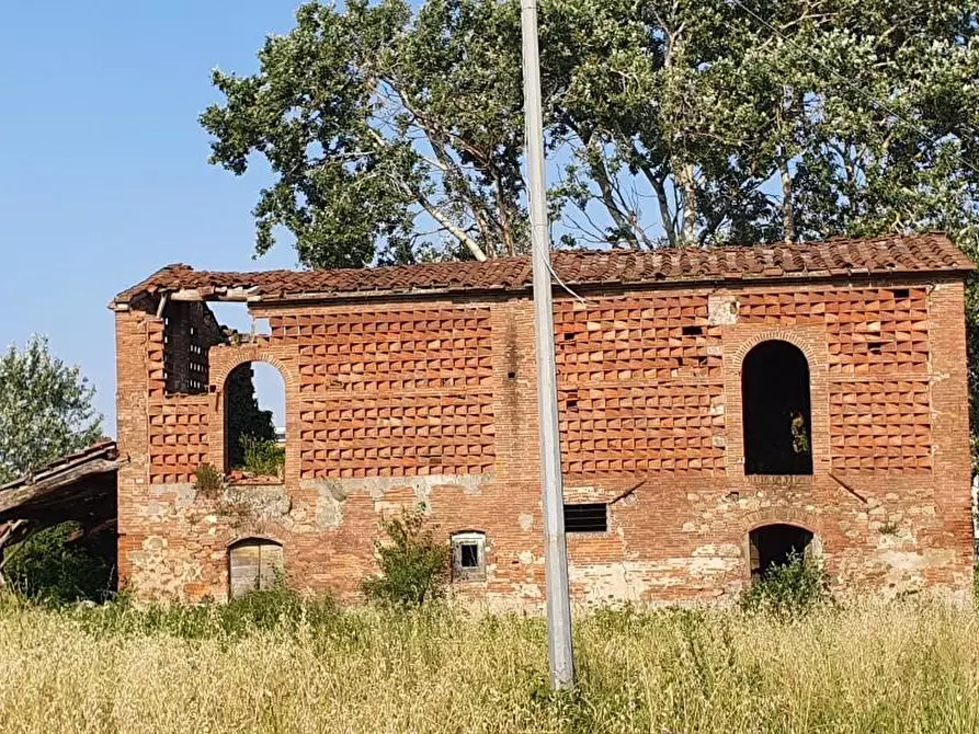Immagine 2 di Rustico / casale in vendita  a Porcari