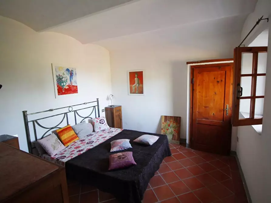 Immagine 22 di Casa colonica in vendita  a Lamporecchio
