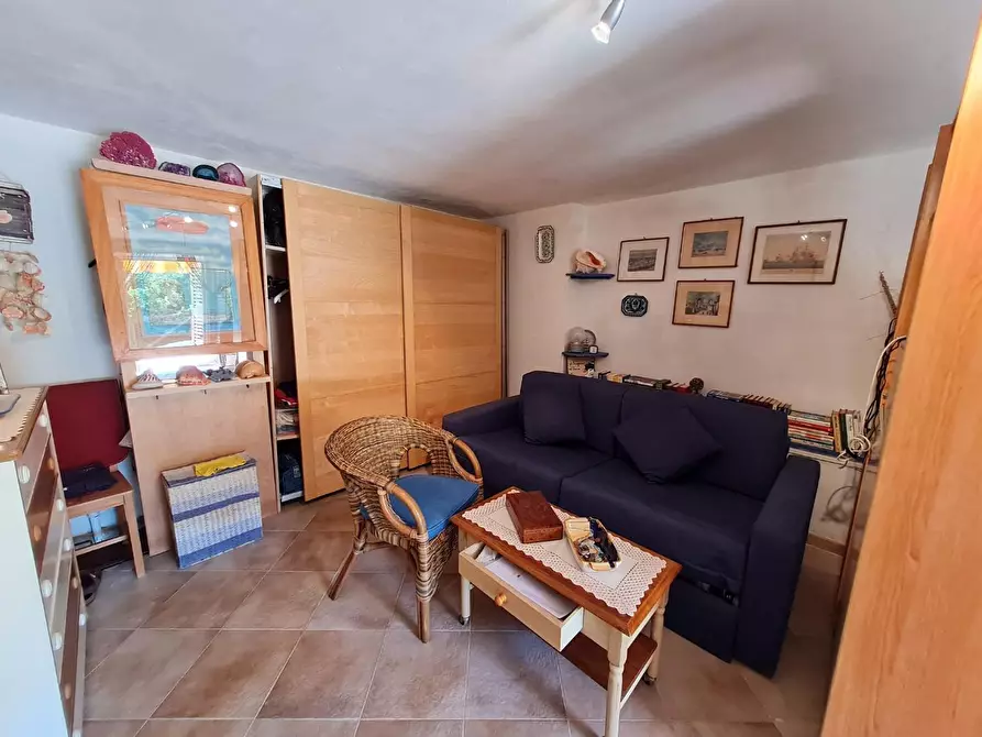 Immagine 2 di Appartamento in vendita  a Rio Marina