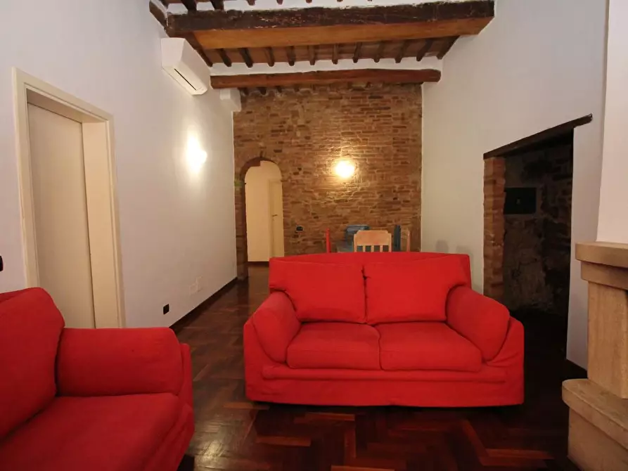 Immagine 4 di Appartamento in affitto  a Siena