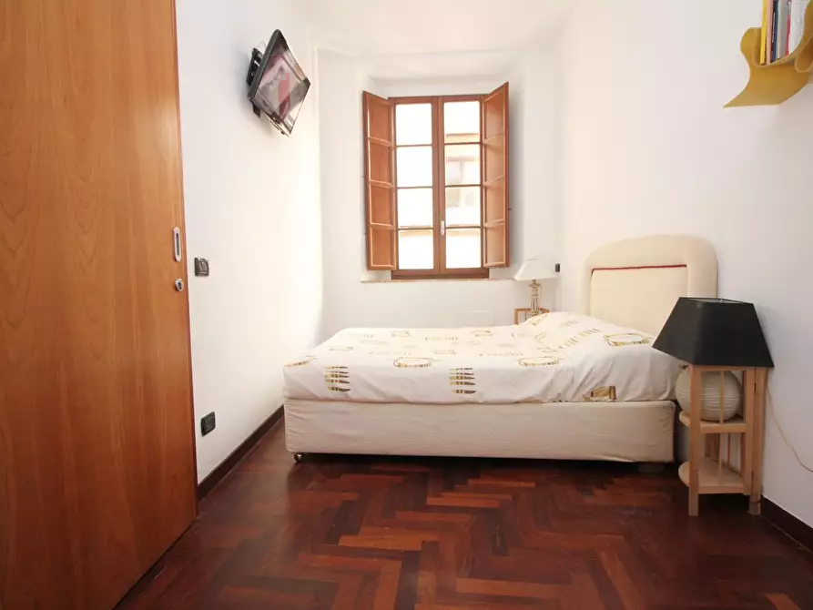 Immagine 8 di Appartamento in affitto  a Siena