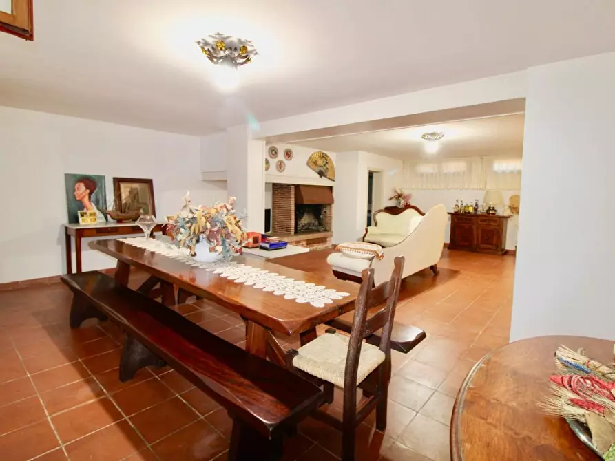 Immagine 21 di Villa in vendita  a Pontedera