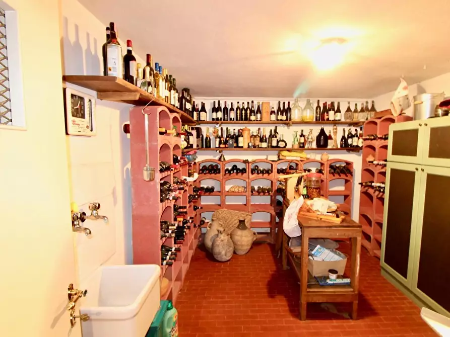 Immagine 23 di Villa in vendita  a Pontedera