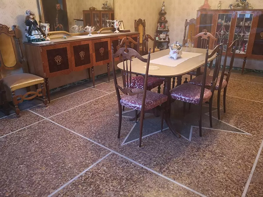 Immagine 2 di Casa bifamiliare in vendita  a Cascina