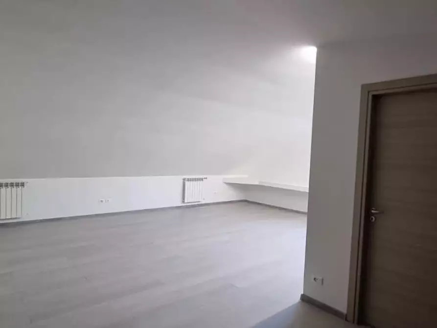 Immagine 7 di Appartamento in vendita  a Calci