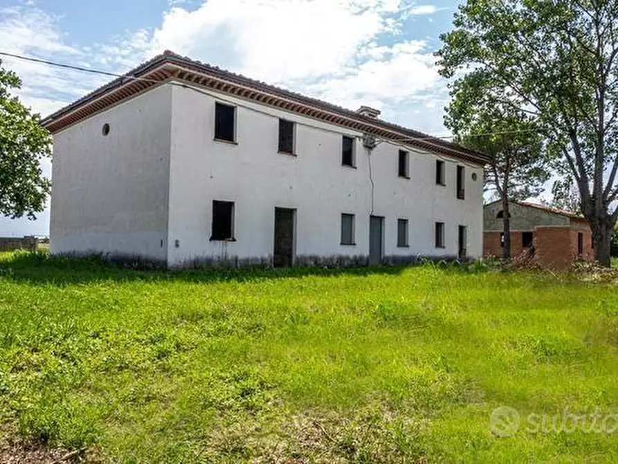 Immagine 21 di Rustico / casale in vendita  a San Giuliano Terme