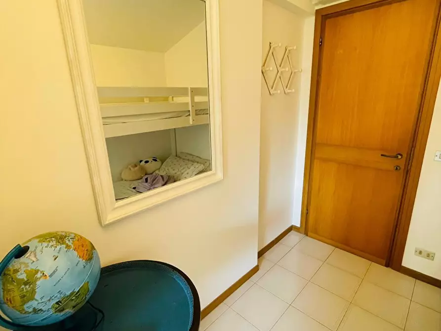 Immagine 22 di Mansarda in affitto  a Camaiore