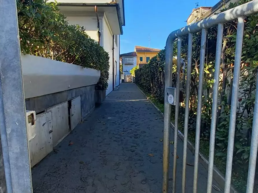 Immagine 4 di Mansarda in affitto  a Camaiore