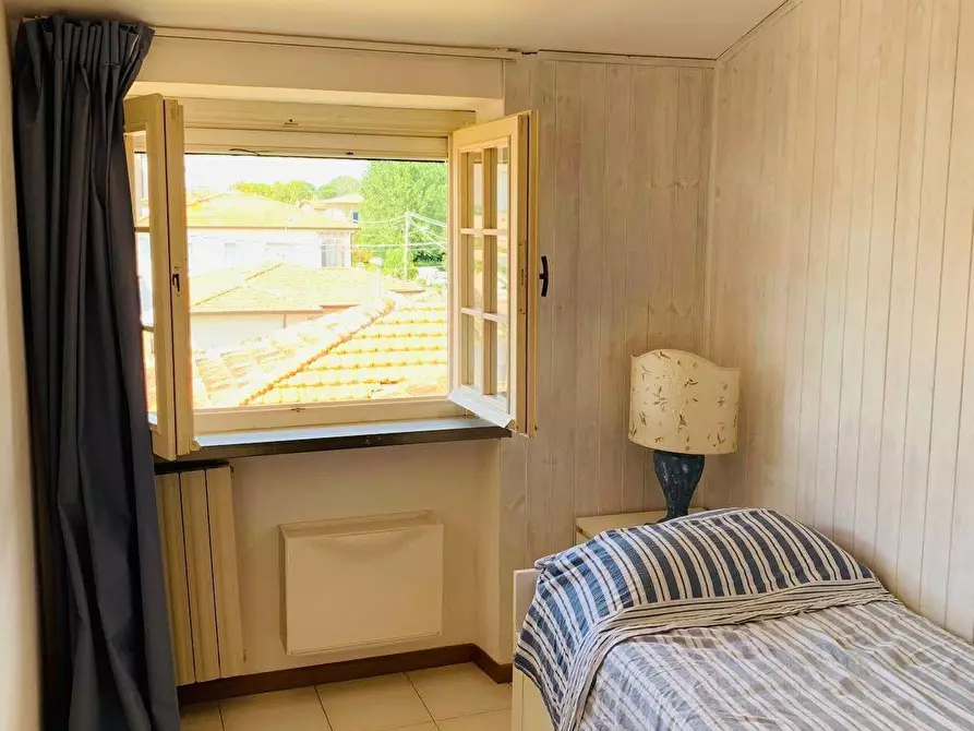 Immagine 44 di Mansarda in affitto  a Camaiore