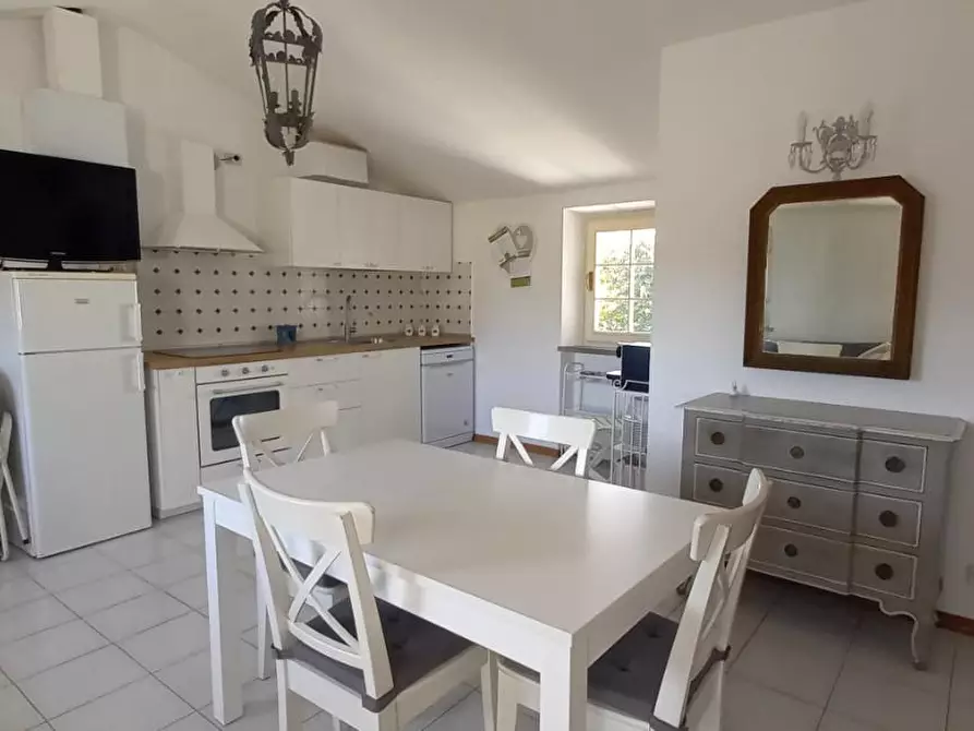 Immagine 8 di Mansarda in affitto  a Camaiore