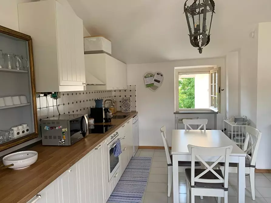 Immagine 20 di Mansarda in affitto  a Camaiore