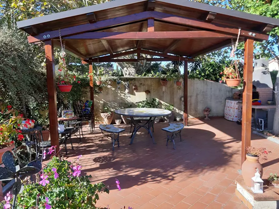 Immagine 22 di Appartamento in vendita  a Livorno