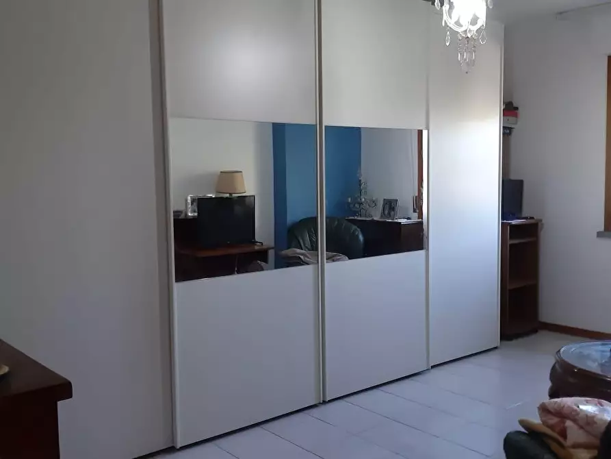 Immagine 11 di Appartamento in vendita  a Livorno