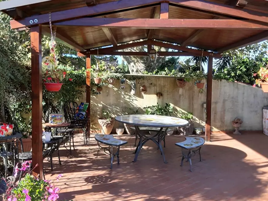 Immagine 21 di Appartamento in vendita  a Livorno