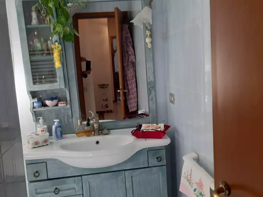 Immagine 16 di Appartamento in vendita  a Livorno