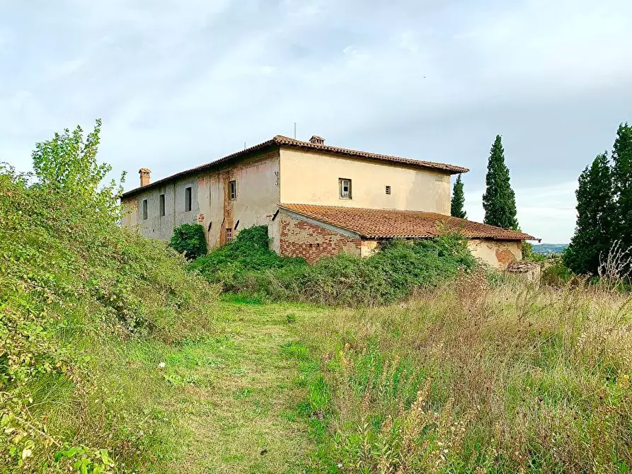 Immagine 2 di Casa colonica in vendita  a Cerreto Guidi
