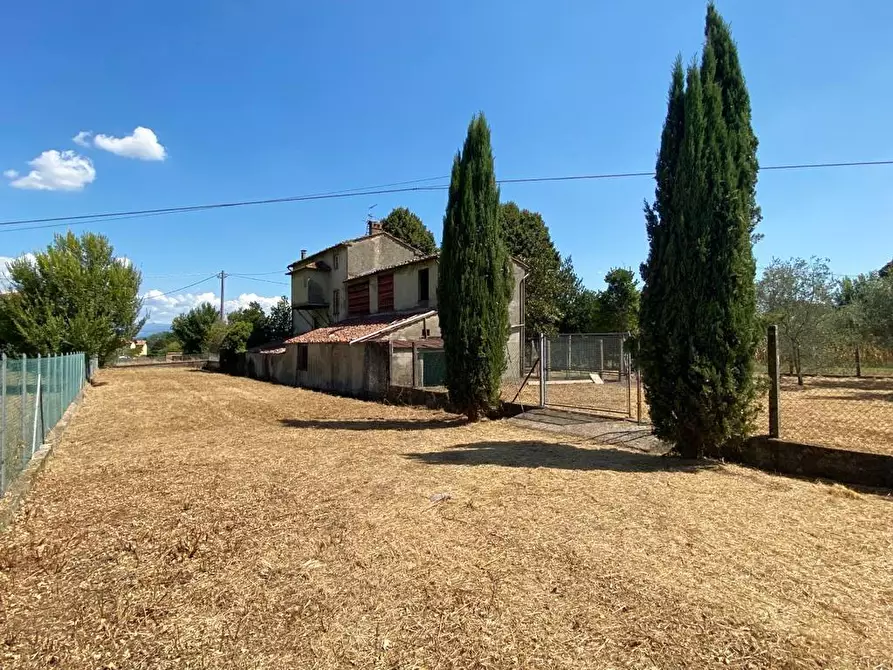 Immagine 1 di Rustico / casale in vendita  a Capannori