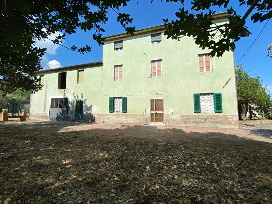 Immagine 3 di Rustico / casale in vendita  a Capannori