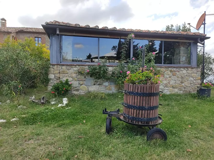 Immagine 23 di Casa colonica in vendita  a Santa Luce