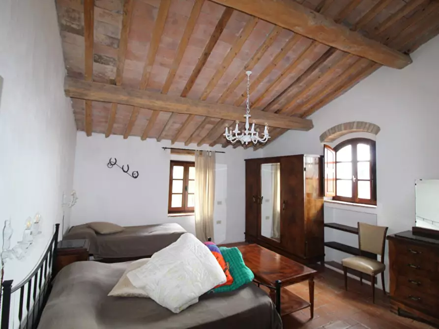 Immagine 41 di Casa colonica in vendita  a Santa Luce