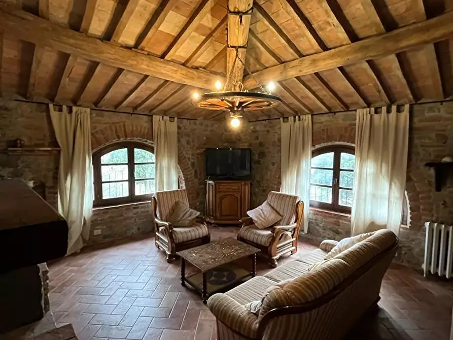 Immagine 35 di Casa colonica in vendita  a Santa Luce